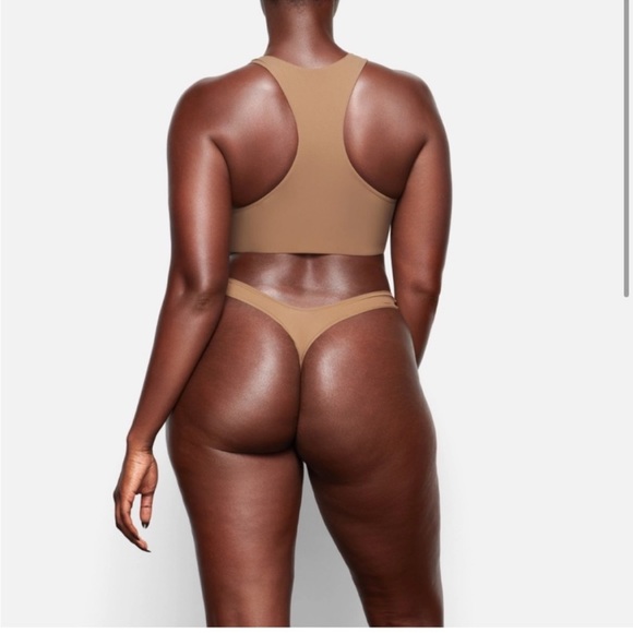 🤎RARE SKIMS FITS EVERYBODY HIGH NECK BRALETTE BRA OXIDE XXS - Picture 4 of 4